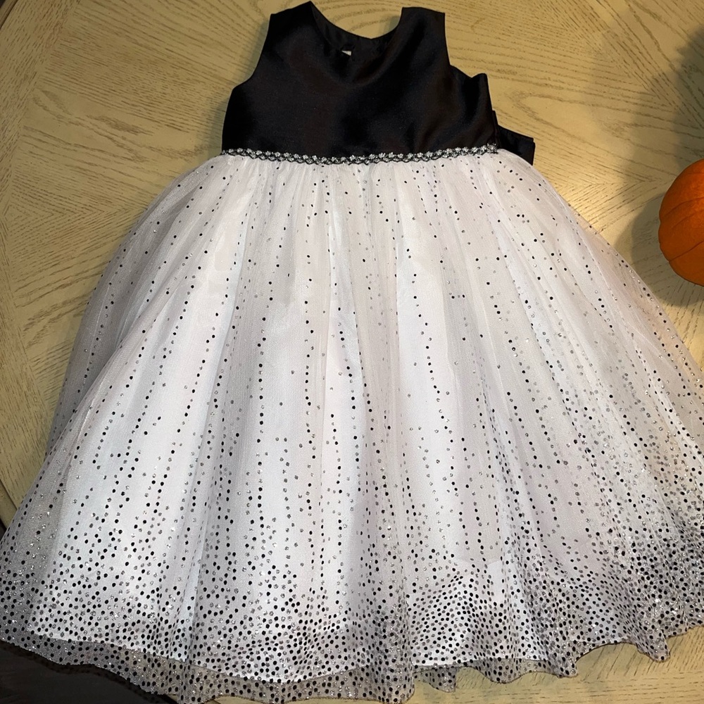 Girls Size 5 Gorgeous Marmellata Dress